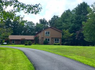 11912 Ridge Valley Dr, Owings Mills, MD 21117
