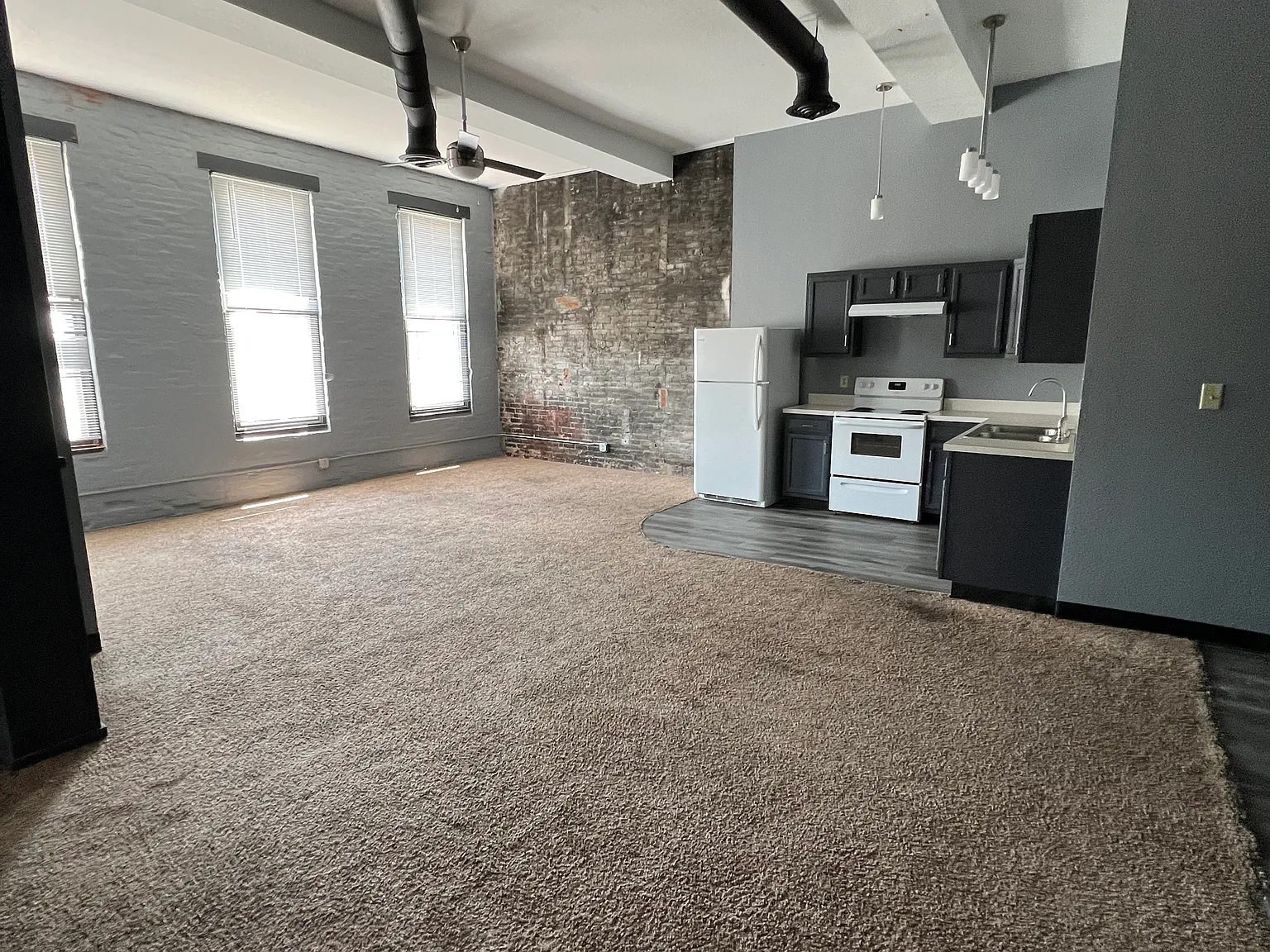 2 bed, $900 — Photo 3