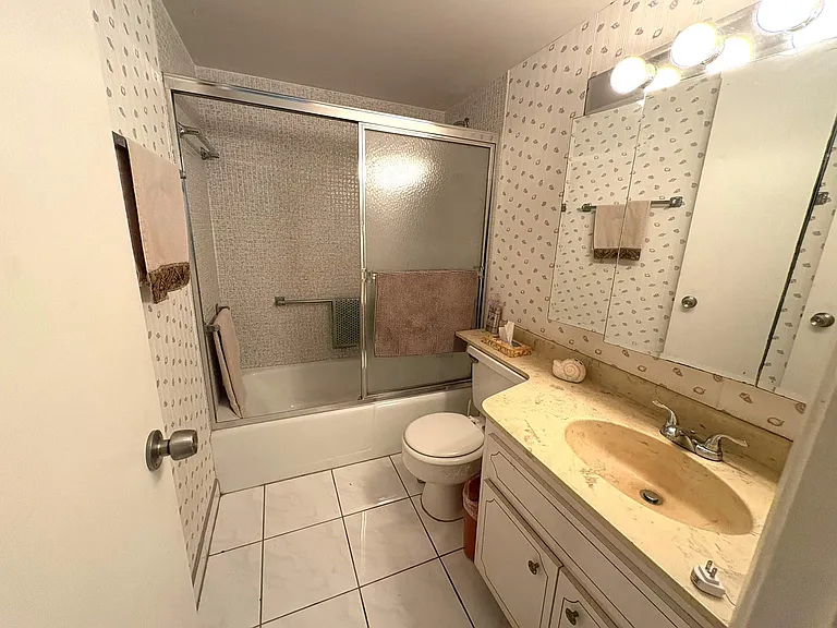 2350 NE 14th Street Cswy — Photo 7