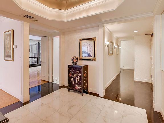 4th image of 990 N Lake Shore Dr APT 9A