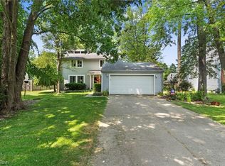 859 Bacon Rd, Painesville, OH 44077