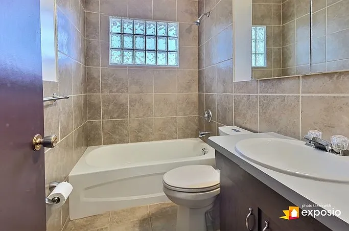 3 bed, 1.0 bath, 1127 sqft, $1,397 — Photo 4