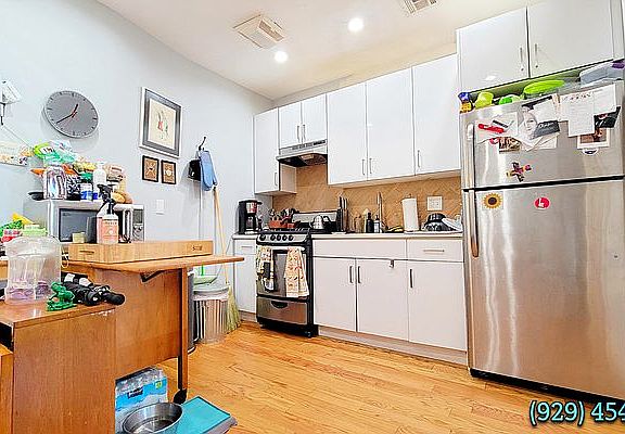 4th image of 971 Lafayette Ave #2A