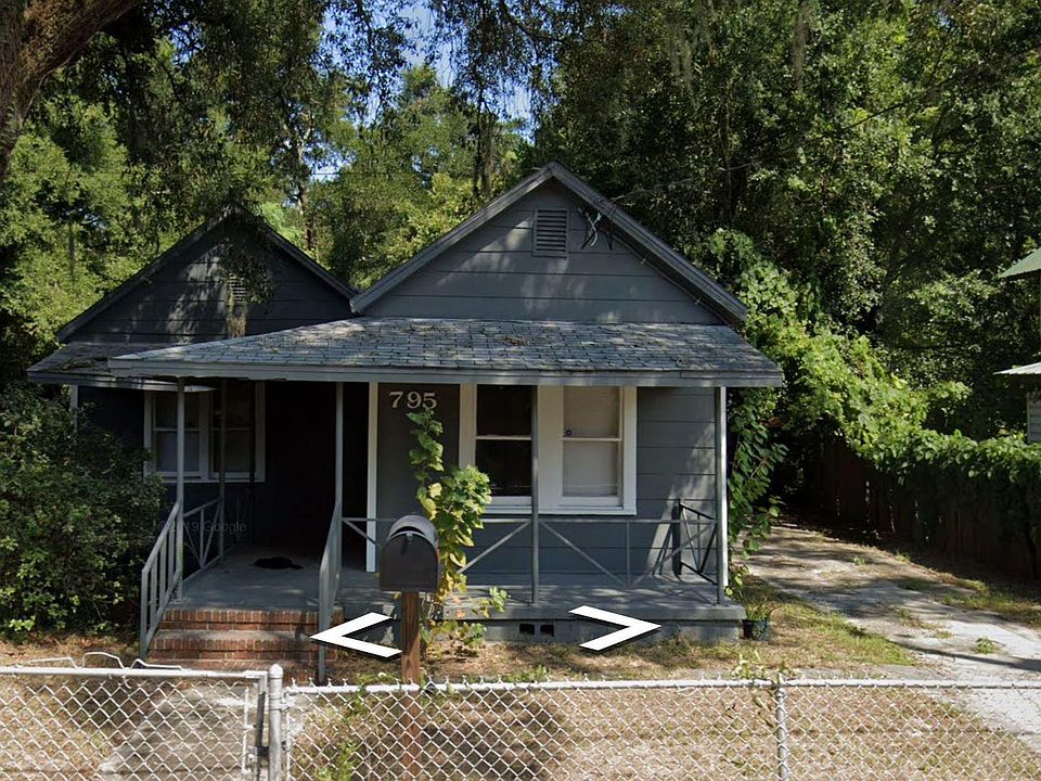 1st image of 795 E 56th St
