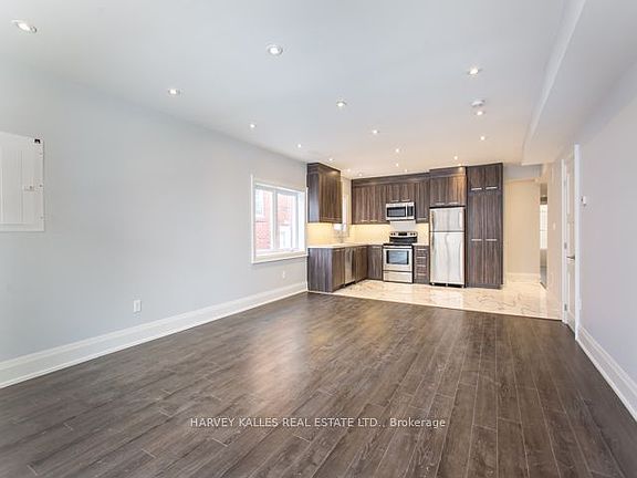 5th image of 987 Avenue Rd