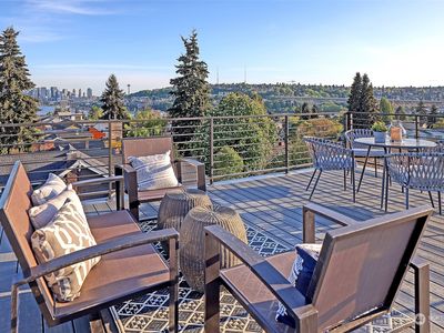 3725 Wallingford Avenue N, Seattle, WA, 98103