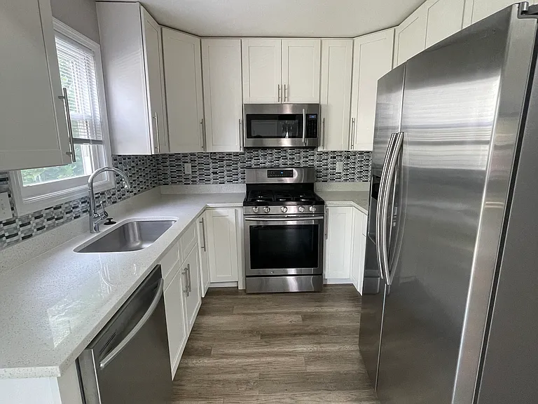 2770 North Ave SE — Photo 5