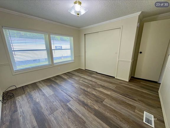 3rd image of 27 Blick Ave