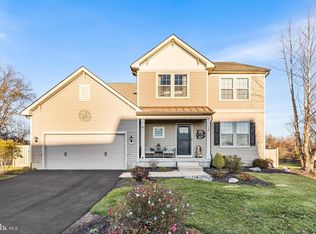 158 Wiltshire Ln, Warminster, PA 18974