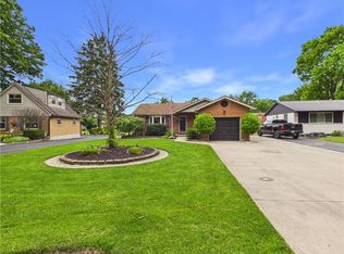 21 Dorchester Dr, Dayton, OH 45415