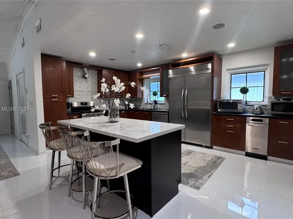 1332 Van Buren St, Hollywood, FL 33019