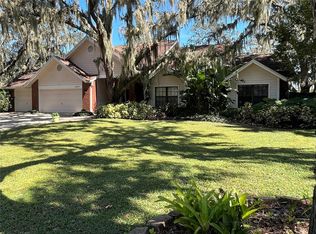 3907 Ryalwood Ct, Valrico, FL 33596