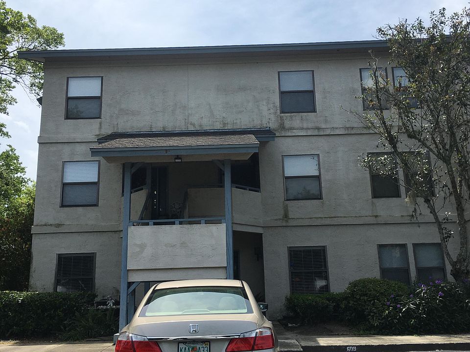 1st image of 5615 San Juan Ave APT 611