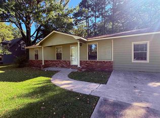 1613 N James St, Jacksonville, AR 72076