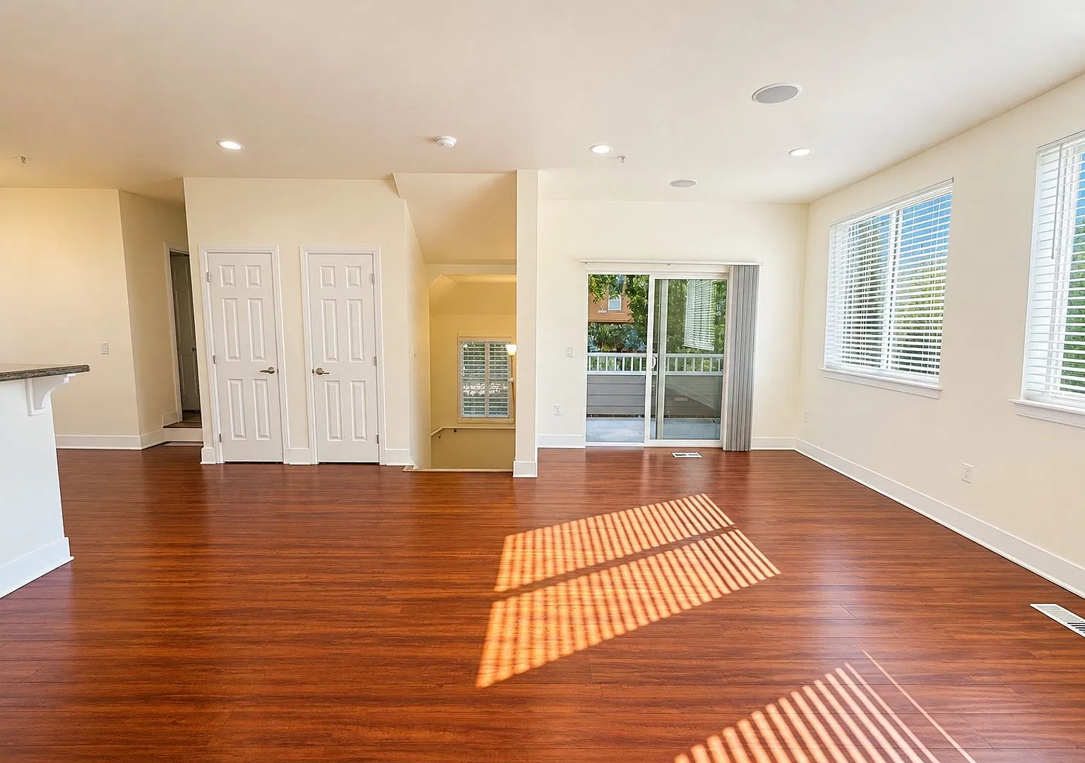 978 Edmonds Avenue NE — Photo 2