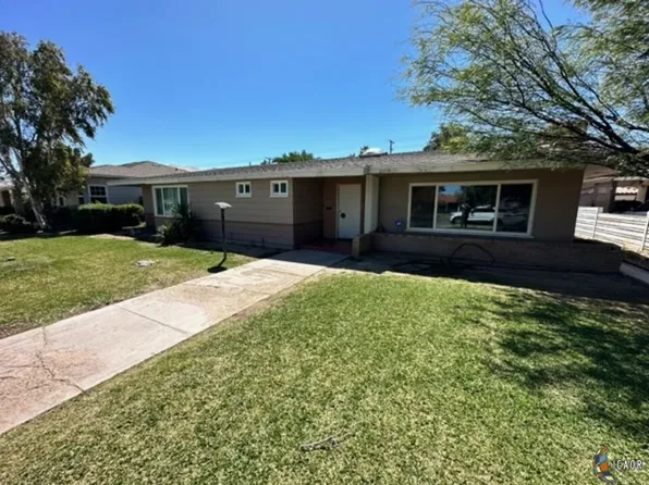 777 Sandalwood Dr, El Centro, CA 92243