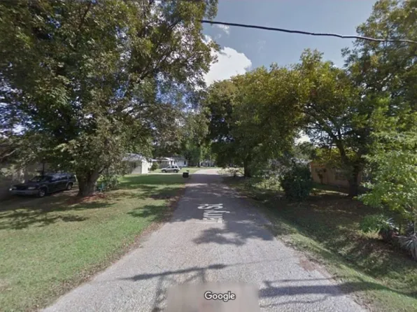 205 Porter Dr, West Helena, AR 72390