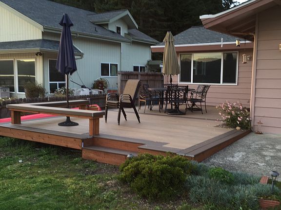 4th image of 230 NE Shorebrook Dr