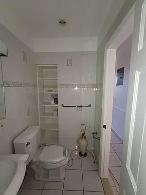 Rented by NY Space Finders Inc. | media 26