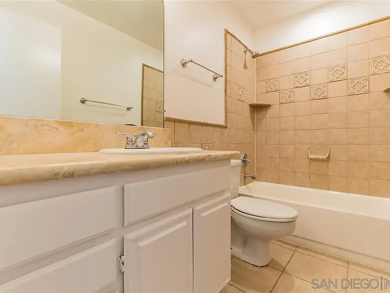 5025 Collwood Way #18 — Photo 8