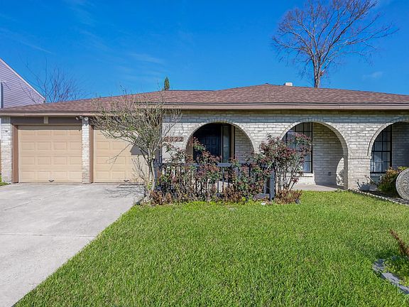 2nd image of 4822 Cypressdale Dr