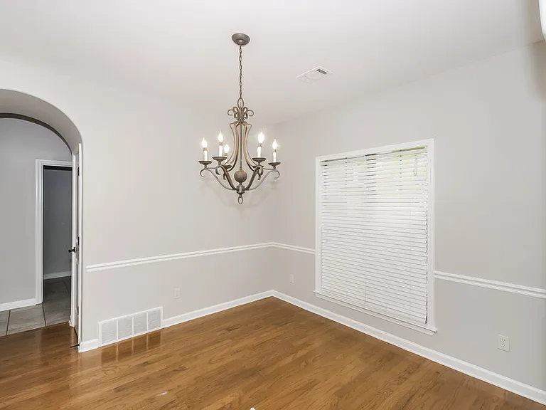 1457 Sawmill Creek Ln — Photo 6