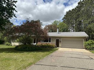 6321 Wintergreen Dr, Wisconsin Rapids, WI 54494