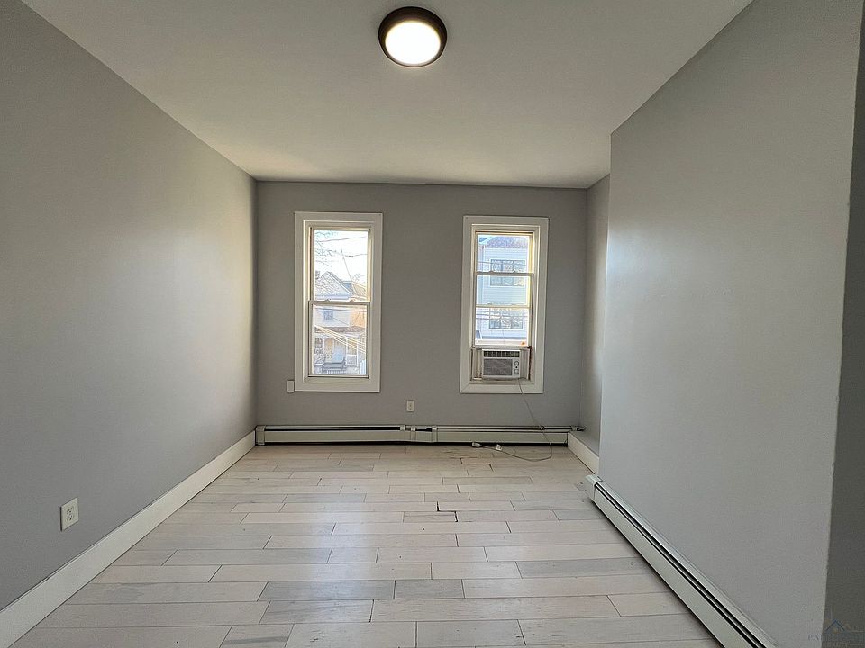 1st image of 164 Delaware Ave #2LL