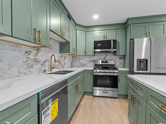 4th image of 3297 Island Ave #450