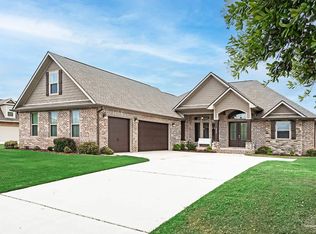 3258 Edinburg Castle Dr, Milton, FL 32583