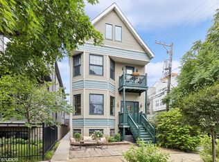 1943 W George St APT 1F, Chicago, IL 60657