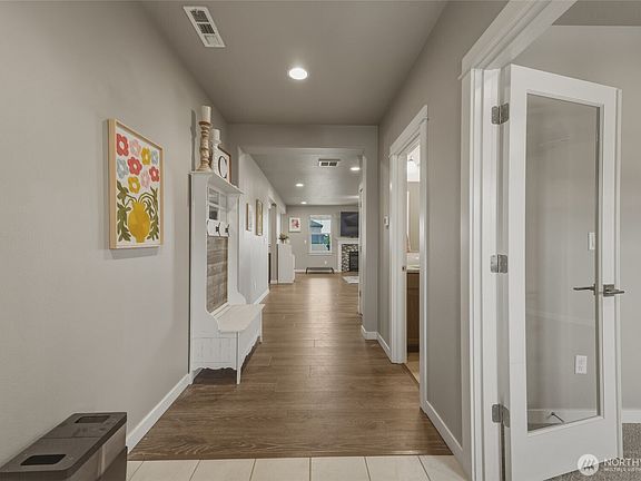 2nd image of 3070 Duval Loop