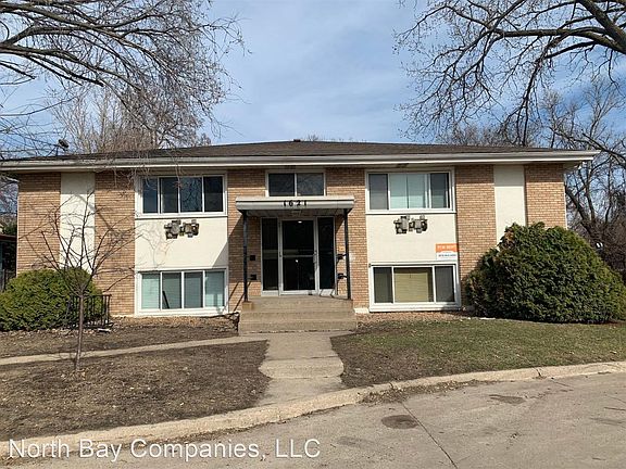 3rd image of 1621 Taylor St NE #865d97441