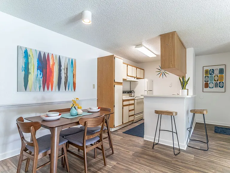 Barber Park Apartments — Photo 19