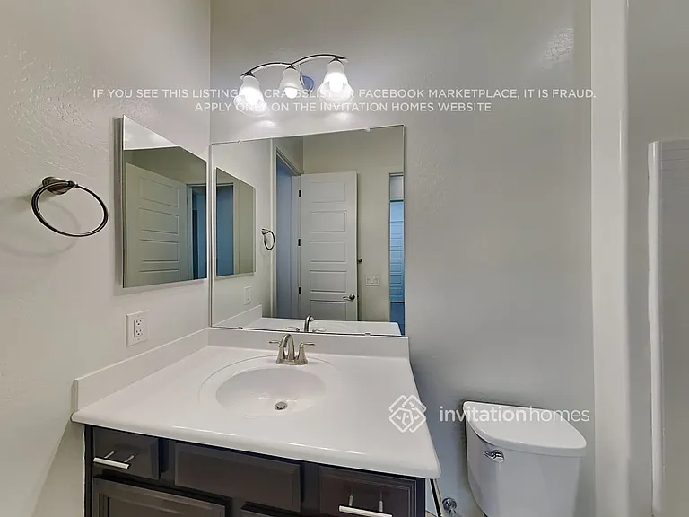 18947 W Oregon Ave — Photo 17