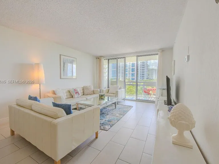 1500 Bay Rd #528S — Photo 3