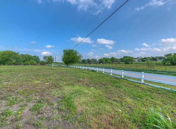 5th image of 1060 Ray Berglund Blvd