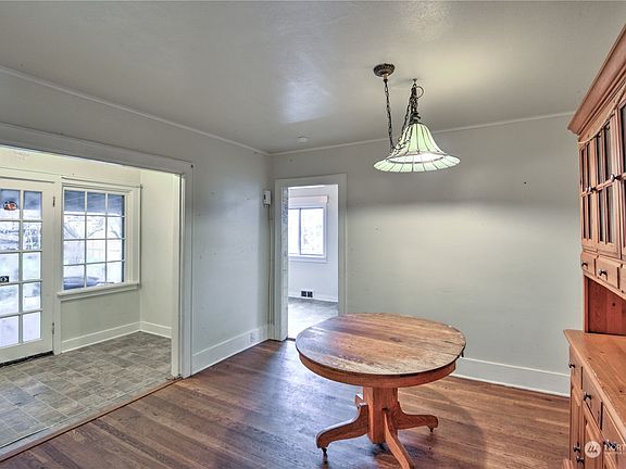 3rd image of 129 Percival Street NW