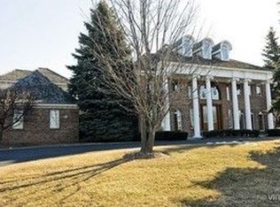 1555 Macalpin Cir, Inverness, IL 60010