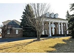 1555 Macalpin Cir photo 1