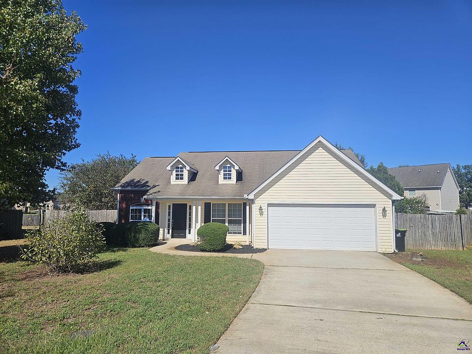 1st image of 520 Arrie Dr