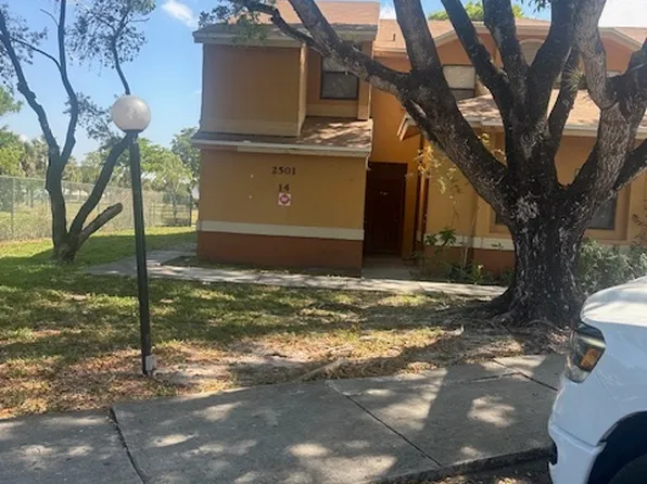 2501 NW 56th Ave #1-14, Lauderhill, FL 33313