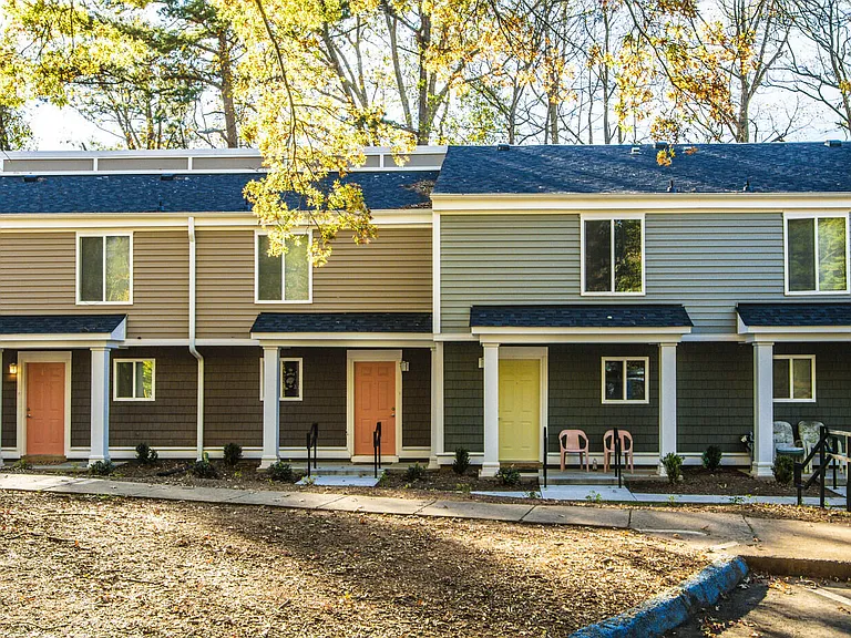 Ledgewood Village — Photo 16