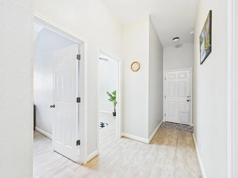10216 Wind Cave Trl — Photo 18