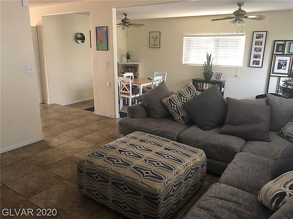 3rd image of 5825 Forrest Hills Ln