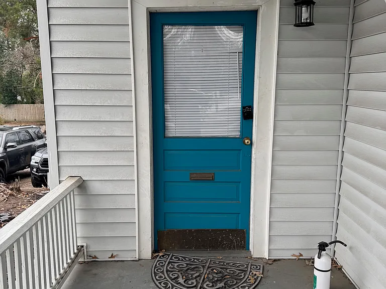 2408 Devine St #B — Photo 5