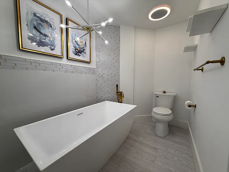 225 N Lakeshore Dr — Photo 22