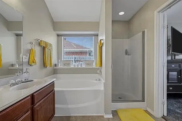 6911 Misty Meadow Ln — Photo 7