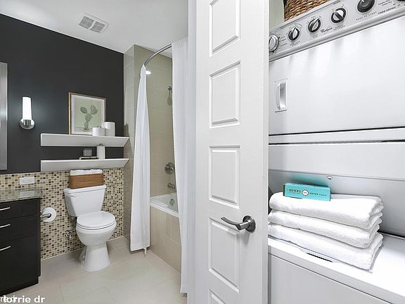 4th image of 8223 Lorrie Dr #1021