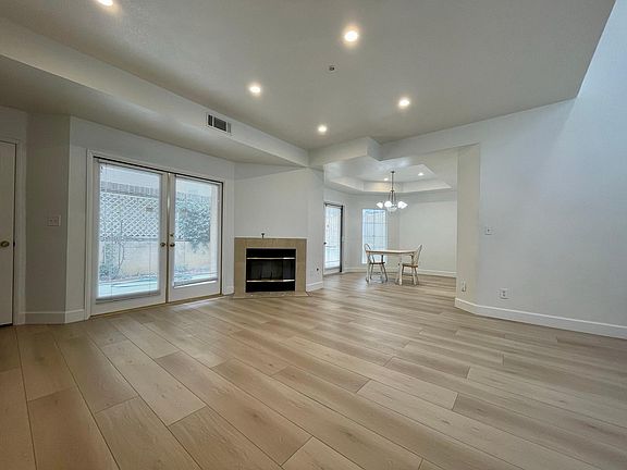 5th image of 436 Sefton Ave